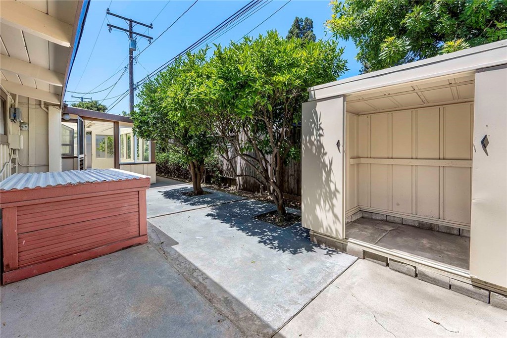 3357 Roxanne Avenue Long Beach, CA 90808 - Photo 46 of 52