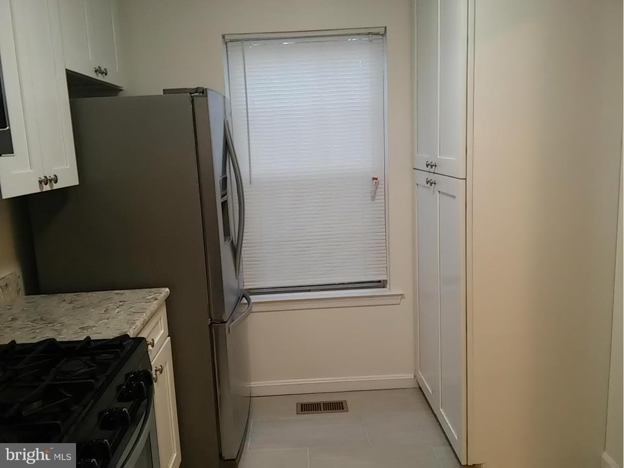 13571 Ruddy Duck Road Clifton, VA 20124 - Photo 12 of 22 Kitchen