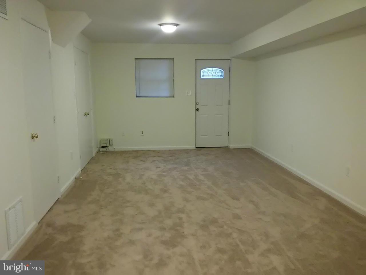 13571 Ruddy Duck Road Clifton, VA 20124 - Photo 20 of 22 Family Room