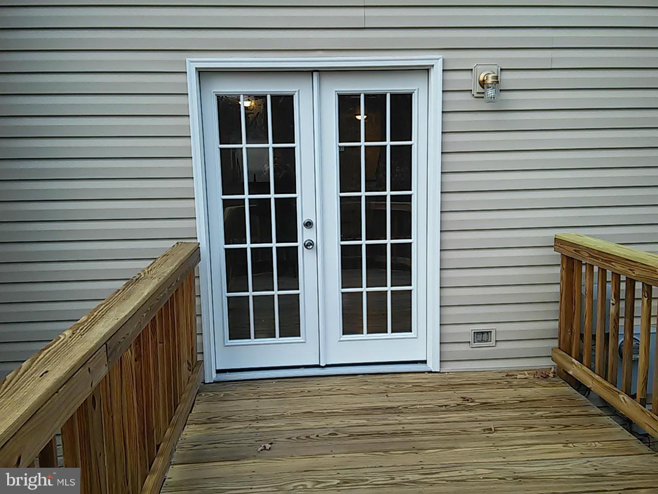 13571 Ruddy Duck Road Clifton, VA 20124 - Photo 21 of 22 Exterior (Rear)