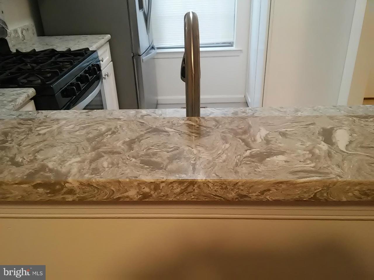 13571 Ruddy Duck Road Clifton, VA 20124 - Photo 10 of 22 Kitchen