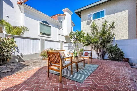 $1,600,000 | 907 Diamond Street, Redondo Beach, CA 90277