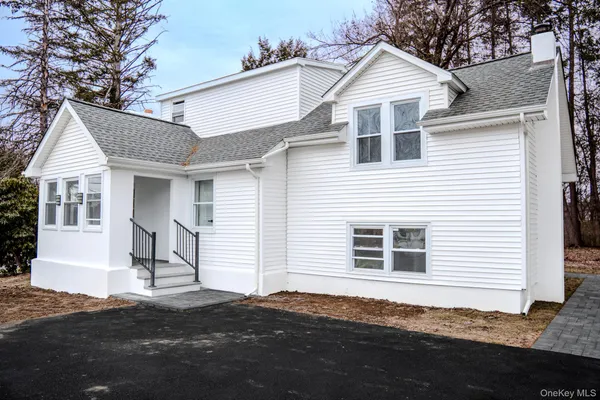 $680,000 | 221 Locust Road, Yorktown Heights, NY 10598