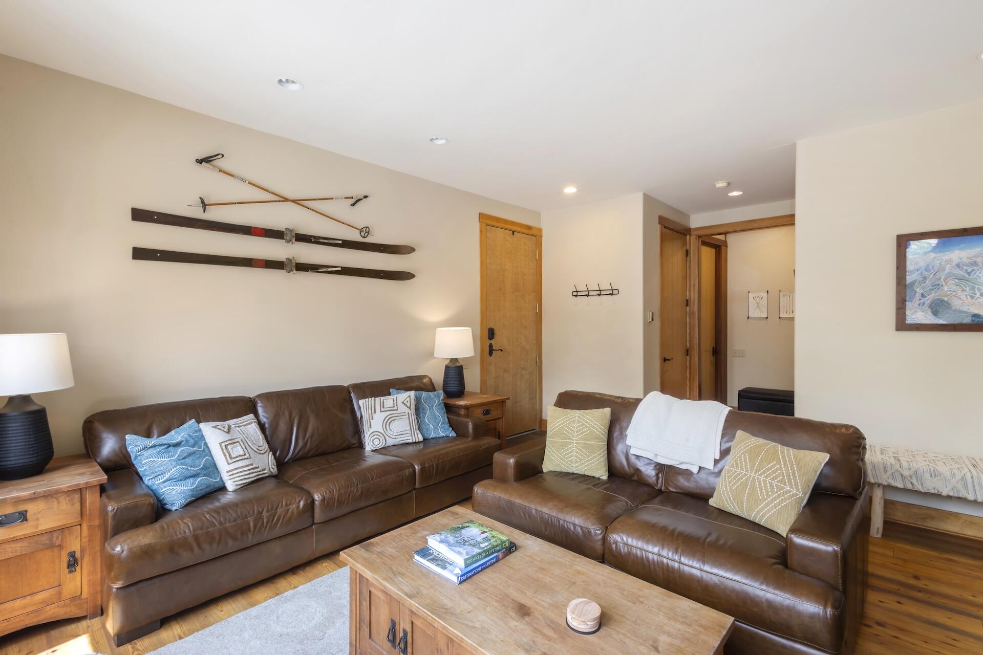 403 Adams Ranch Road, Unit B Mountain Village, CO 81435 - Photo 10 of 28 Living Room