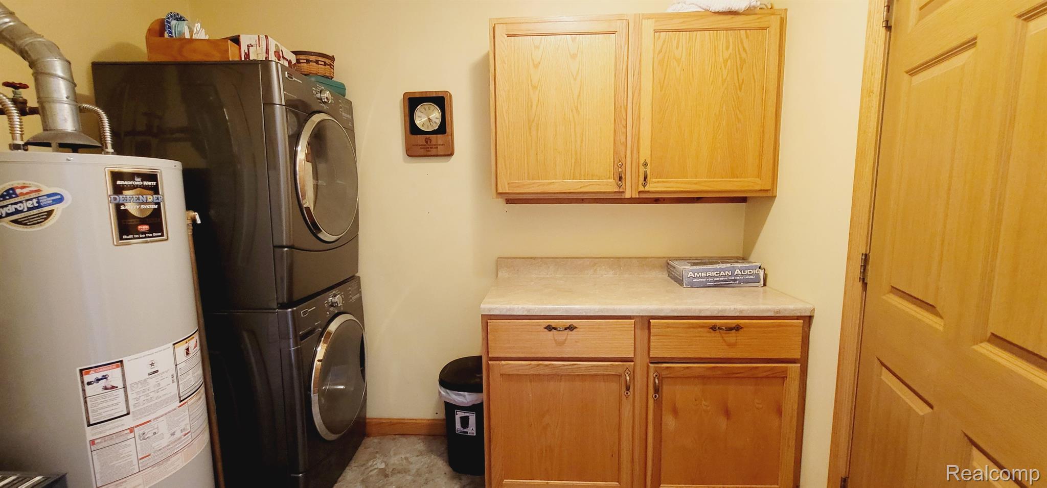8136 Lakeshore Road Fort Gratiot, MI 48059 - Photo 28 of 48 Main floor laundry