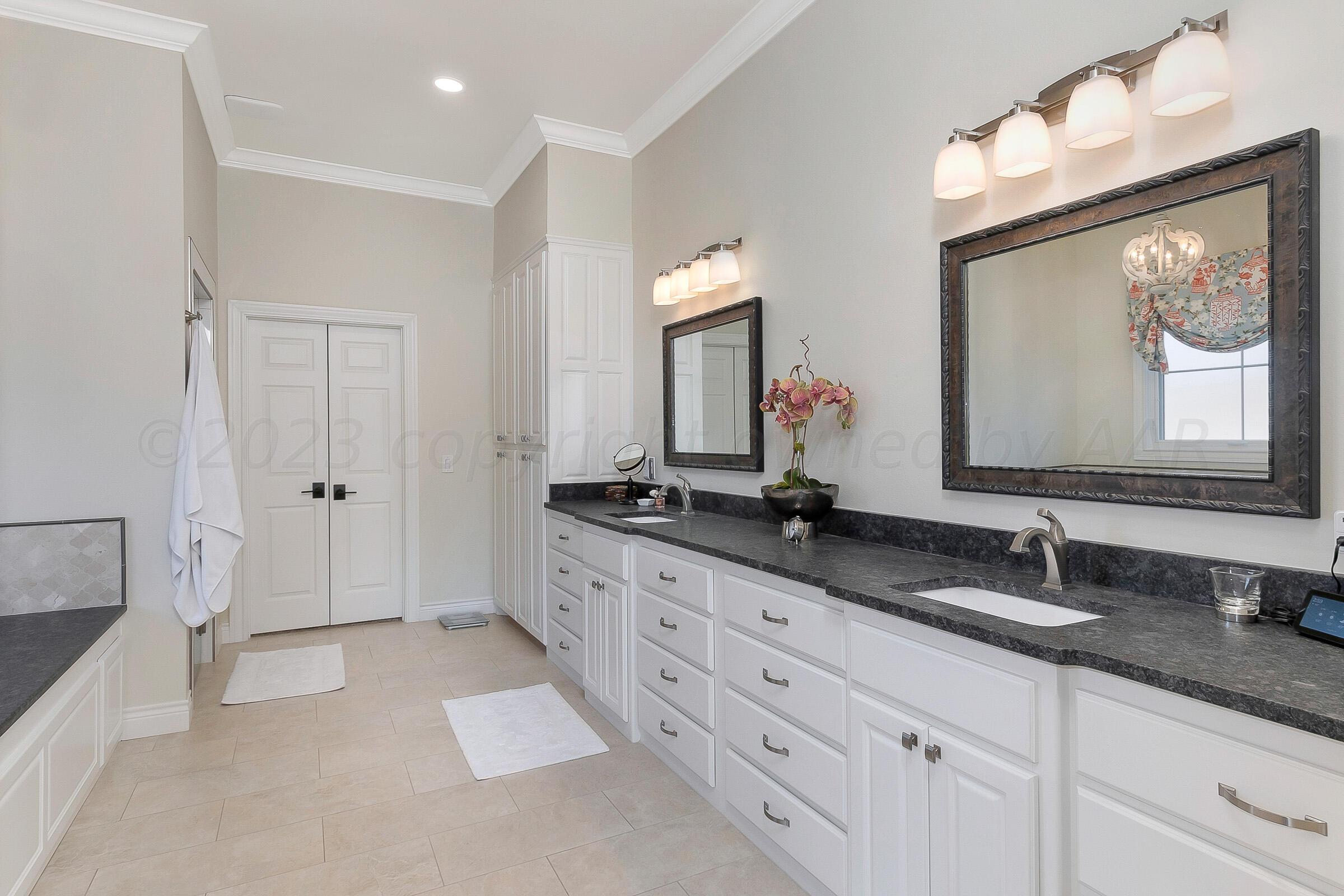 5907 Aberdeen Parkway Amarillo, TX 79119 - Photo 25 of 46 025_Master Bathroom