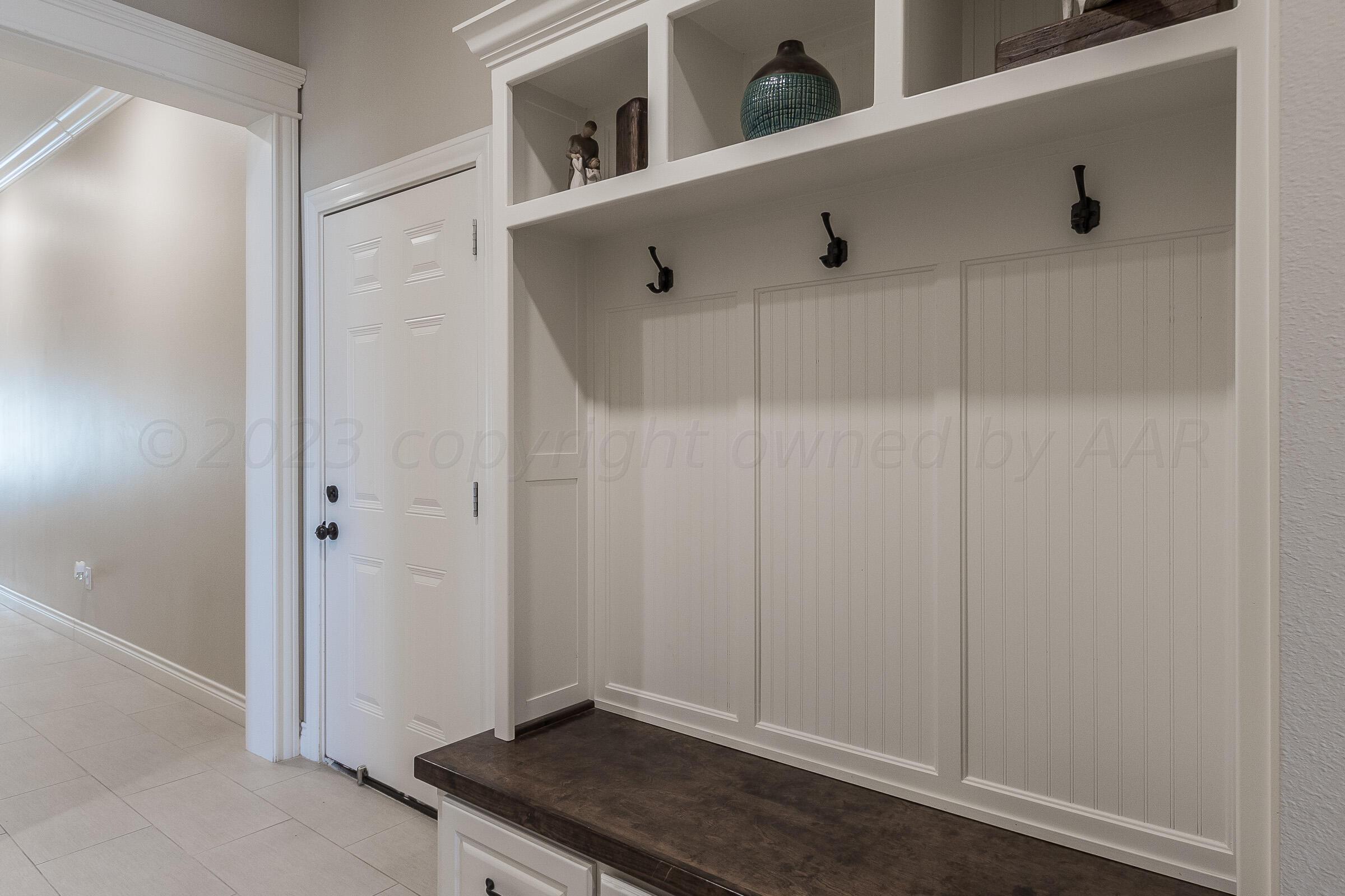 5907 Aberdeen Parkway Amarillo, TX 79119 - Photo 35 of 46 035_Mud Room