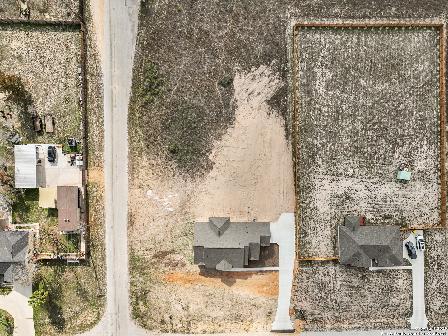 70 Log Cabin Way Poteet, TX 78065 - Photo 13 of 17
