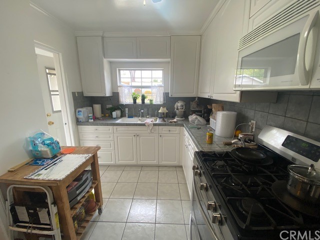 6625 Shadygrove Street Tujunga, CA 91042 - Photo 12 of 25