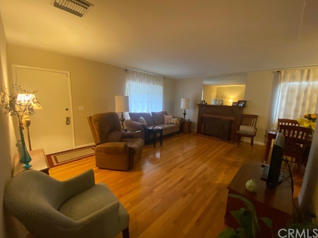 6625 Shadygrove Street Tujunga, CA 91042 - Photo 4 of 25