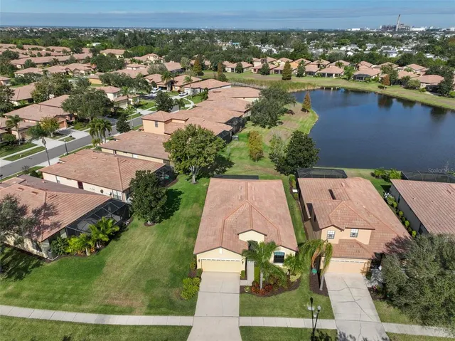 $399,000 | 336 Silver Falls Drive, Apollo Beach, FL 33572