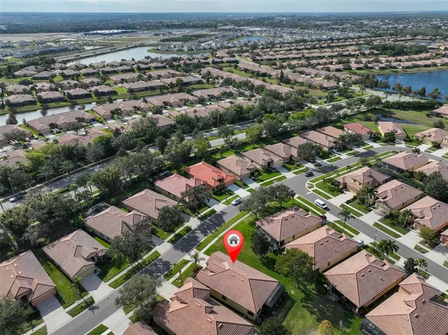 $399,000 | 336 Silver Falls Drive, Apollo Beach, FL 33572