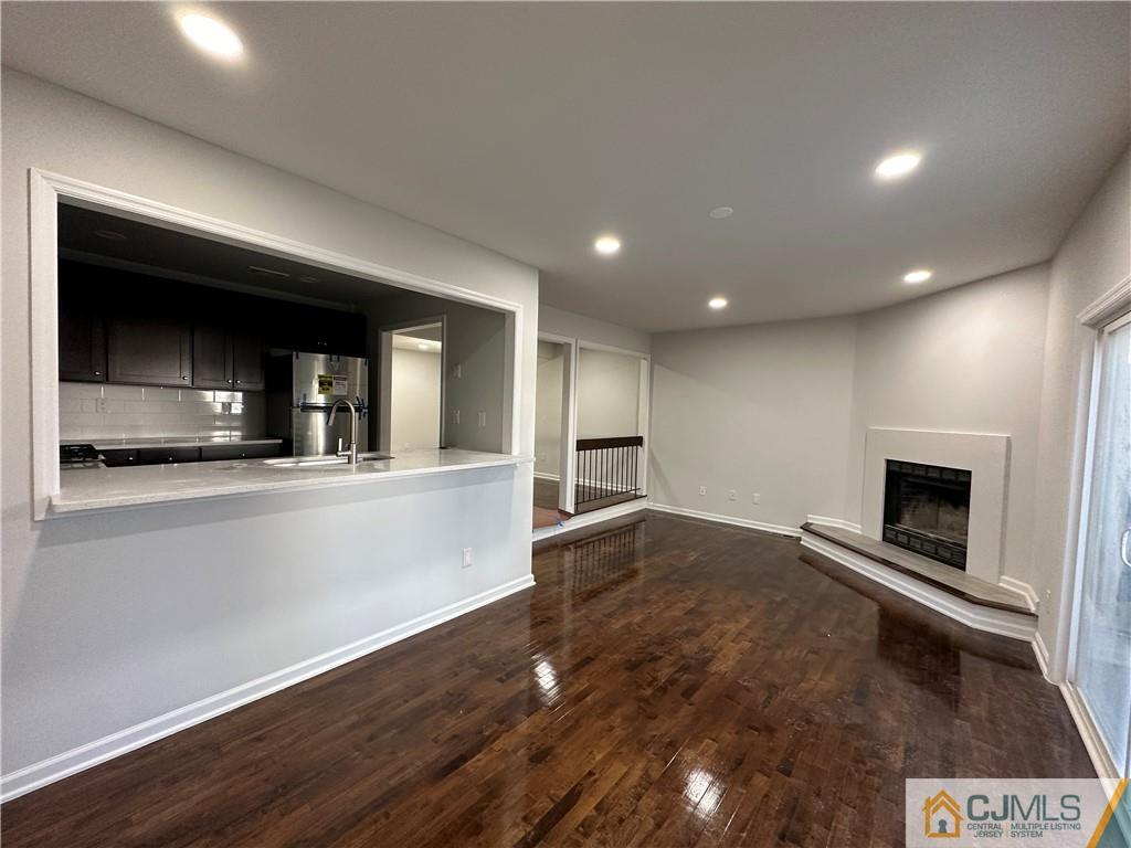 3305 Hana Road Edison, NJ 08817 - Photo 4 of 41