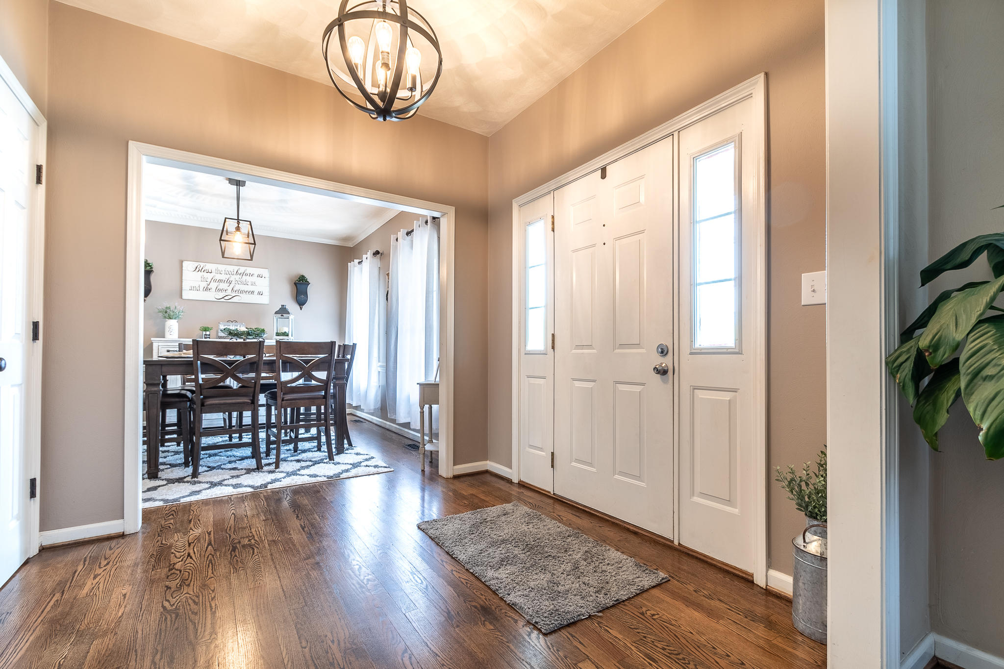 58 Eagle Ridge Roanoke, VA 24012 - Photo 7 of 51 Foyer with Oak Flooring!