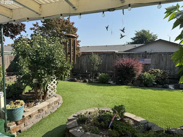 $439,000 | 2268 9th Street, Springfield, OR 97477