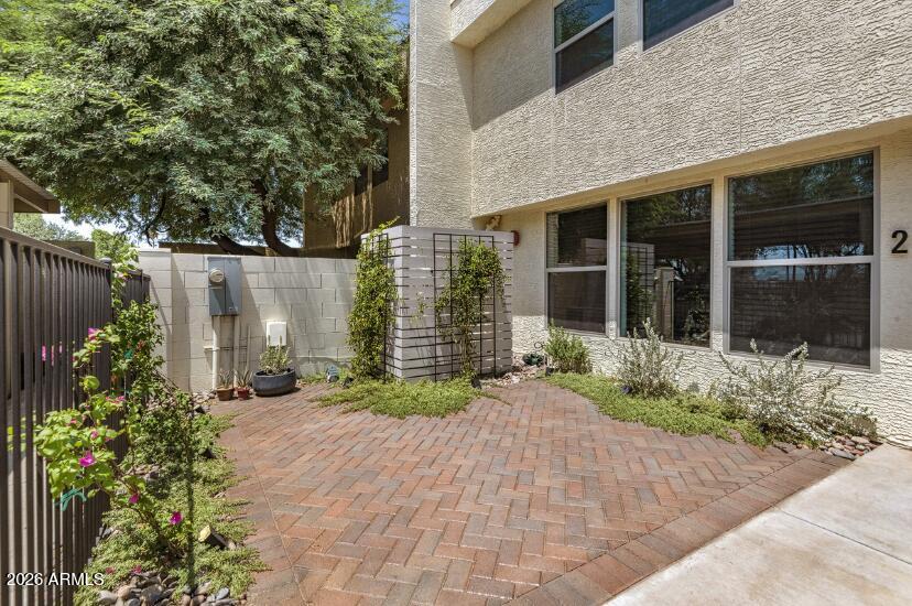 2929 North 39th Street, Unit 2 Phoenix, AZ 85018 - Photo 26 of 26 a front view of a house with garden