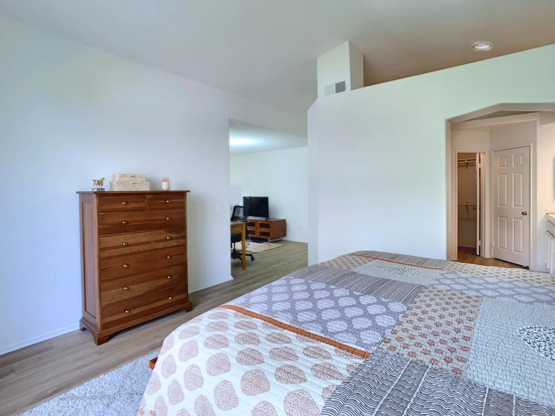 1827 Key Largo Road Vista, CA 92081 - Photo 22 of 46 Gallery Image 22