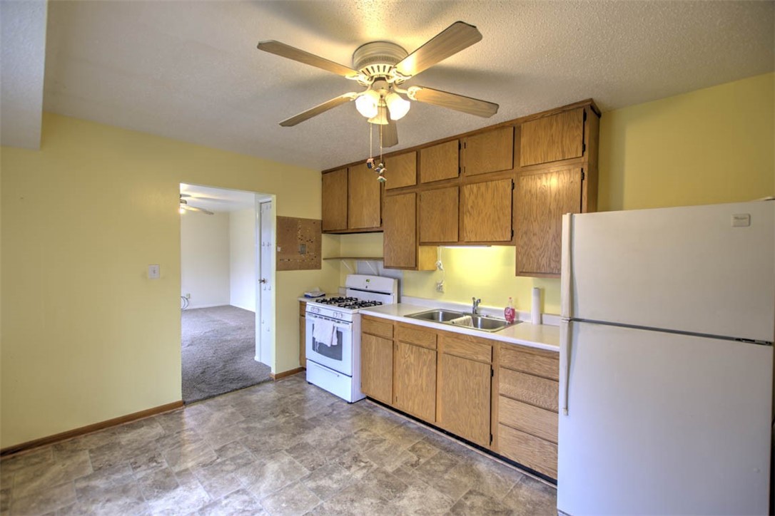 4018 Nottingham Drive Decatur, IL 62526 - Photo 8 of 18 Gallery Image 8