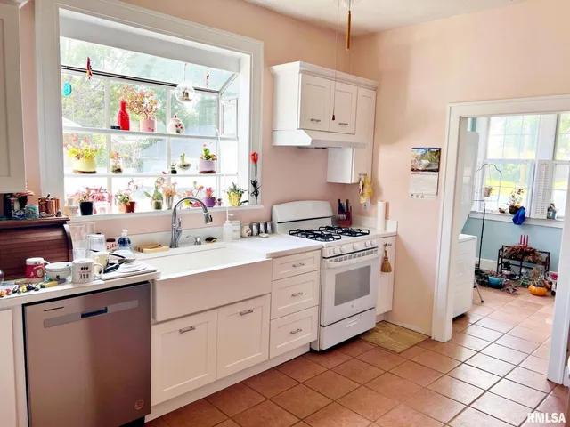 $239,900 | 610 Metropolis Street, Metropolis, IL 62960