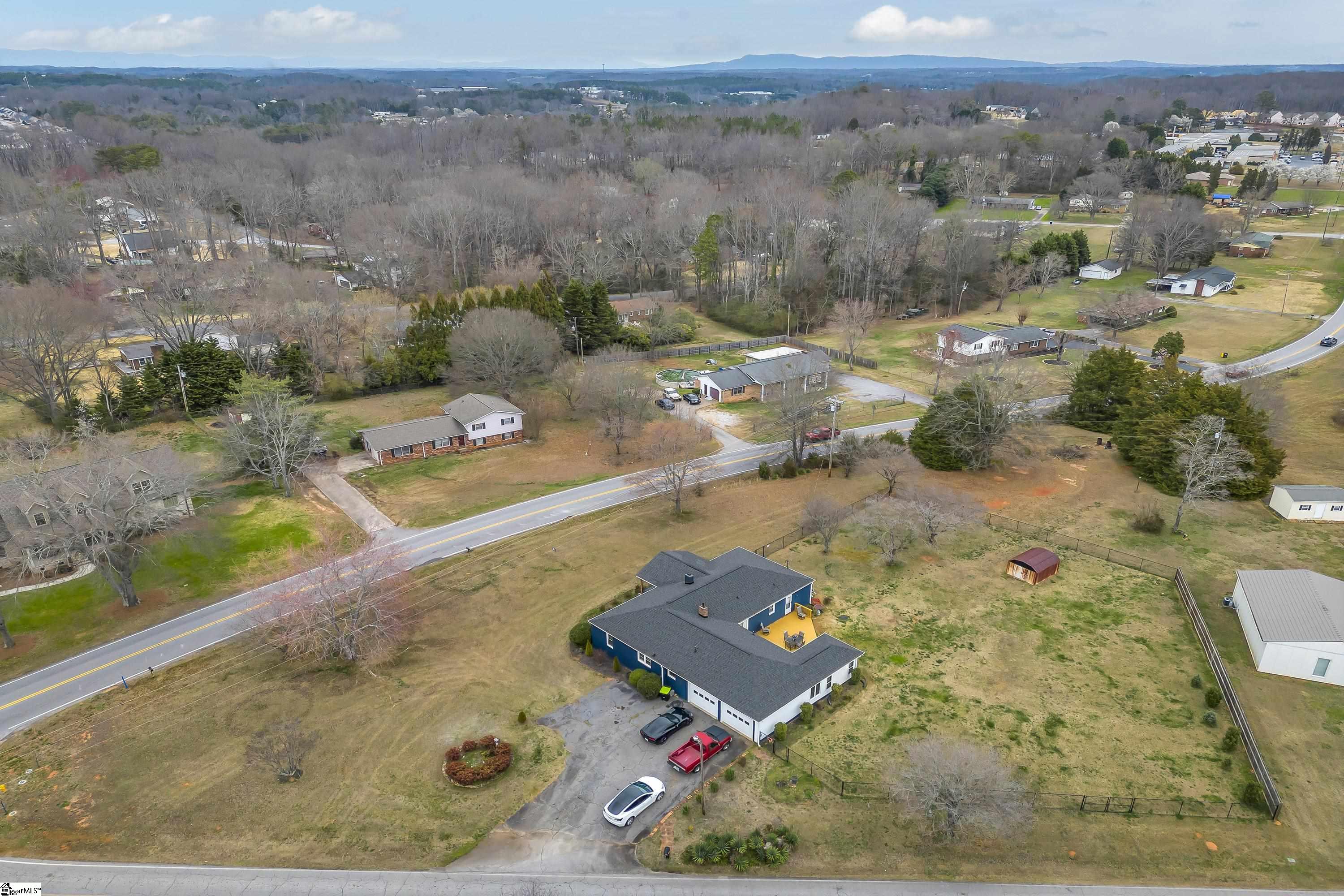 1604 Powdersville Road Easley, SC 29642 - Photo 27 of 31 Gallery Image 27