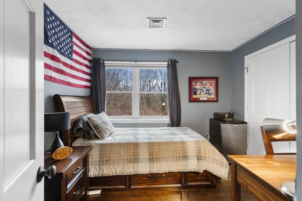 31 Zachary Lane Reading, MA 01867 - Photo 26 of 36