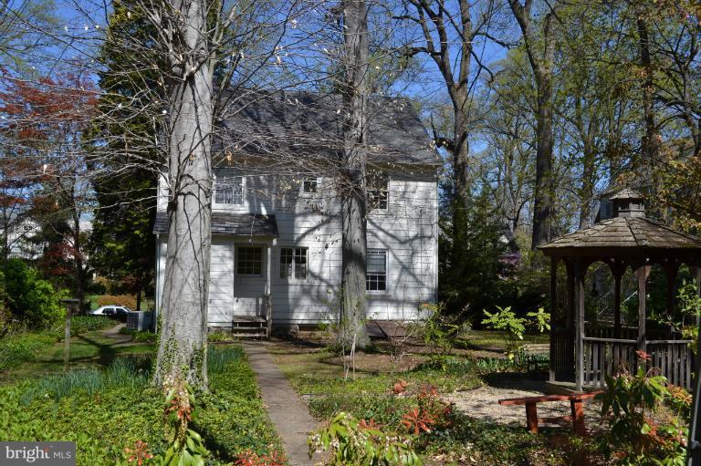 2207 South Road Baltimore, MD 21209 - Photo 4 of 7 Exterior (General)
