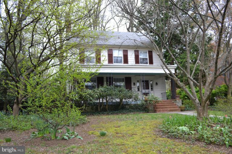 2207 South Road Baltimore, MD 21209 - Photo 7 of 7 Exterior (Front)