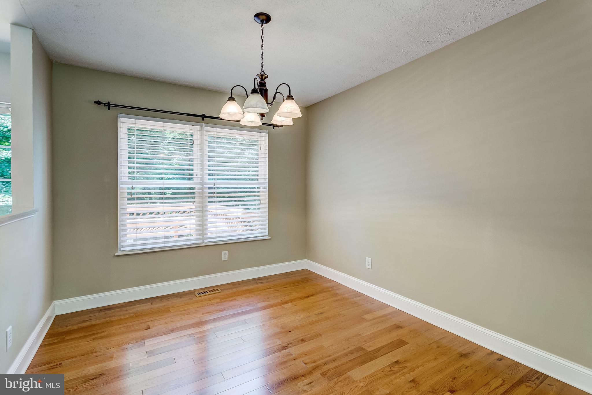 38 Powderock Place Baltimore, MD 21236 - Photo 8 of 42 Dining Room