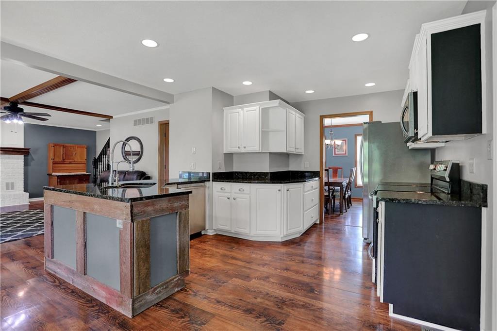 12630 Walrond Road Fishers, IN 46037 - Photo 8 of 57