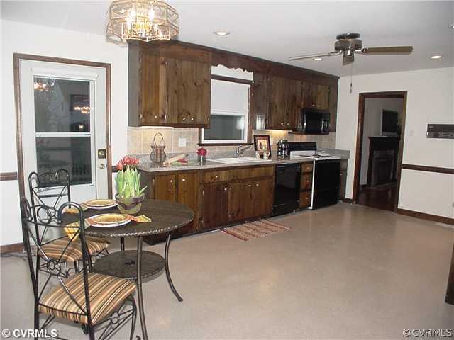 3101 Nahant Road Midlothian, VA 23112 - Photo 4 of 11 Other - Kitchen