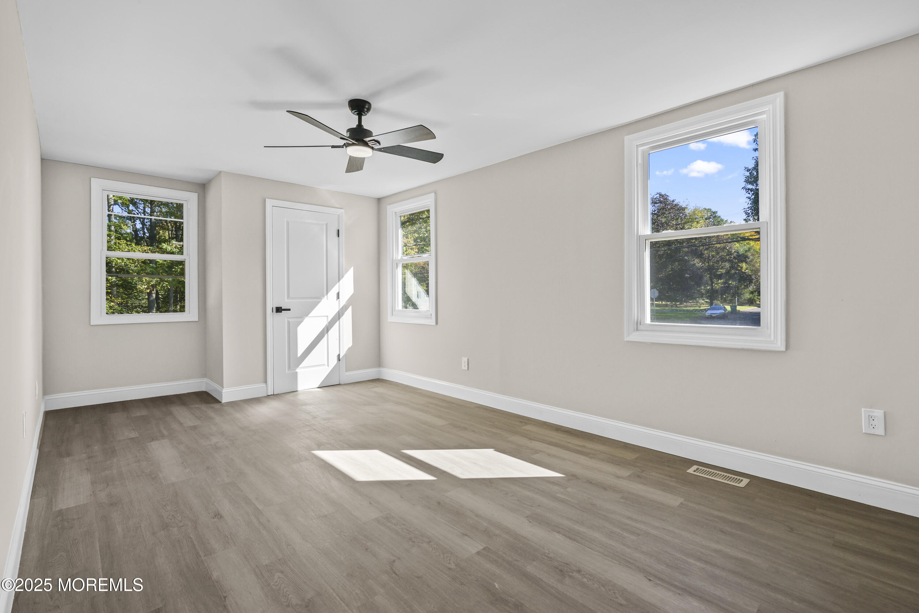 393 East Millstream Road Cream Ridge, NJ 08514 - Photo 15 of 29 DSC09618