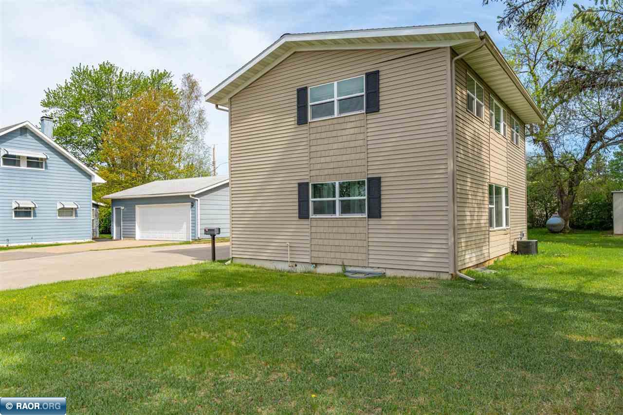 41 Astor Road Babbitt, MN 55706 - Photo 2 of 27