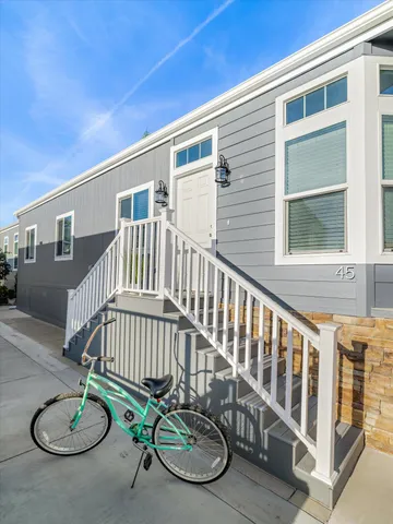 $1,049,000 | 349 Ash Avenue, Unit SPC 45, Carpinteria, CA 93013