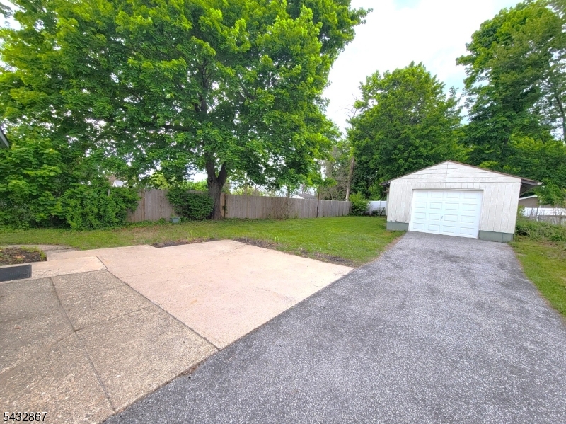 35 Butler Street Franklin, NJ 07416 - Photo 4 of 14