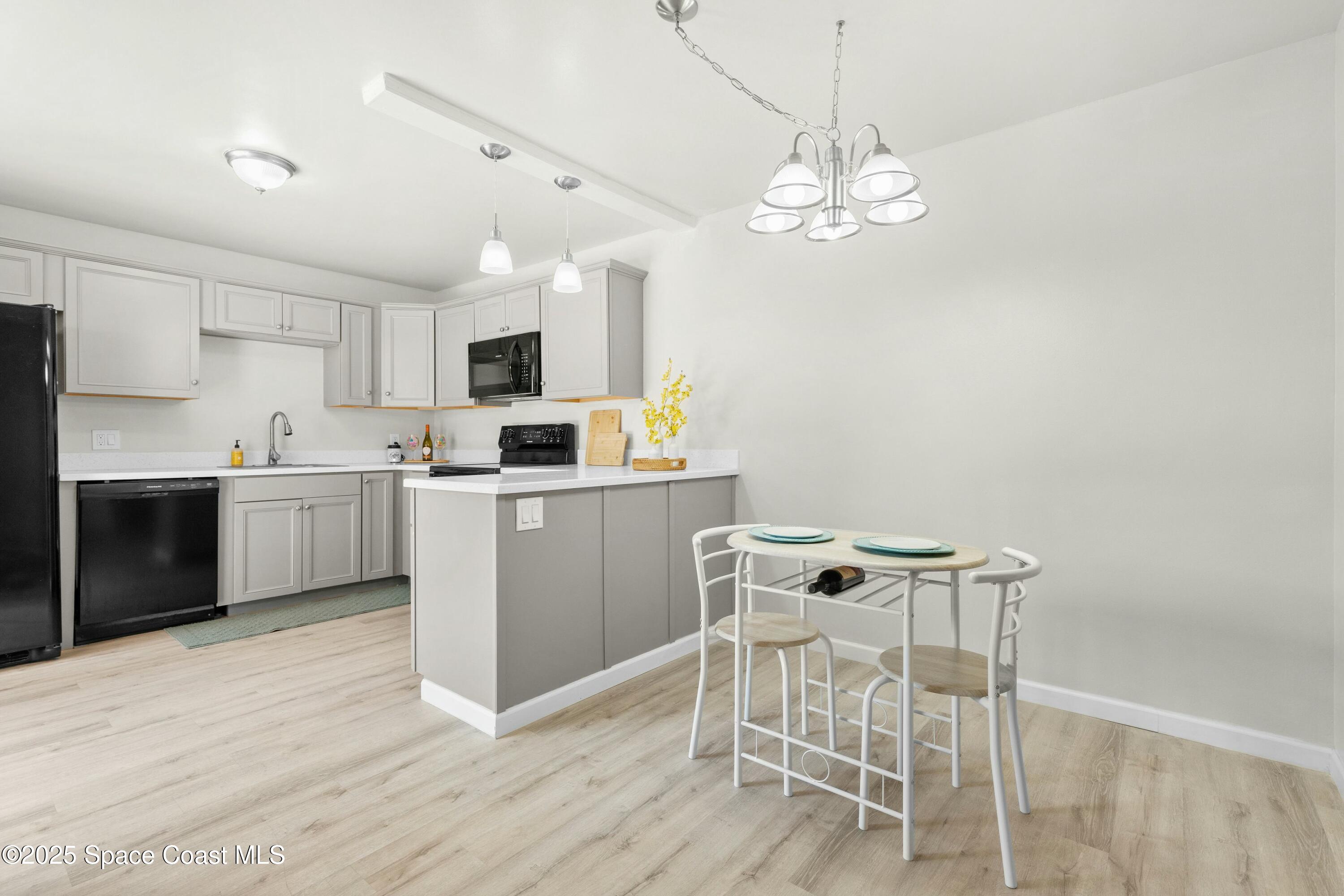 3311 Kaileen Circle Northeast Palm Bay, FL 32905 - Photo 8 of 26 Dining