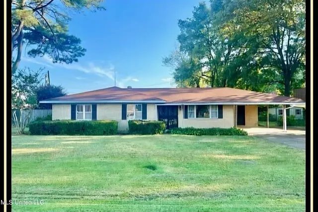 $239,900 | 214 Georgia Street, Batesville, MS 38606