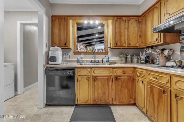 $239,900 | 214 Georgia Street, Batesville, MS 38606