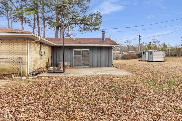 $239,900 | 214 Georgia Street, Batesville, MS 38606