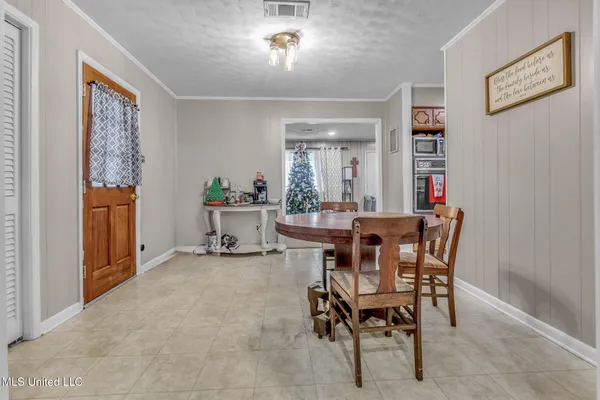 $239,900 | 214 Georgia Street, Batesville, MS 38606