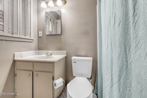 $239,900 | 214 Georgia Street, Batesville, MS 38606