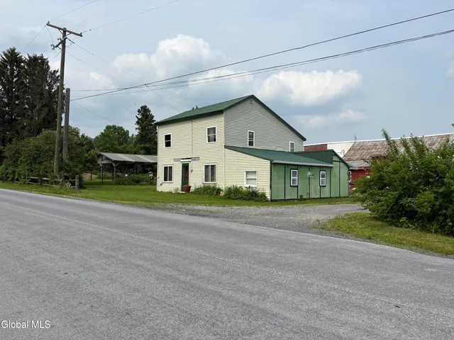 $350,000 | 10 Chestnut Hill Road, White Creek, NY 12057