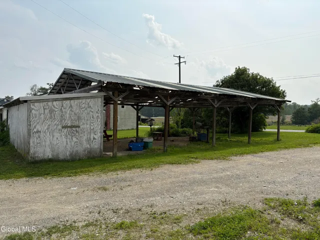 $350,000 | 10 Chestnut Hill Road, White Creek, NY 12057