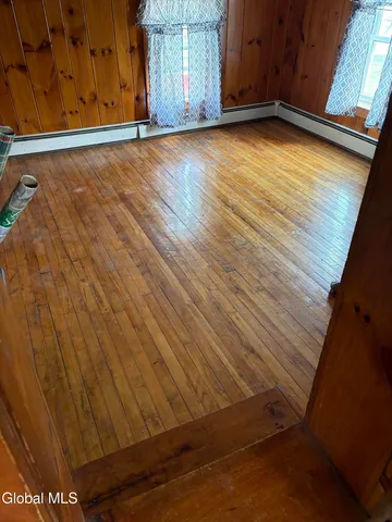 $350,000 | 10 Chestnut Hill Road, White Creek, NY 12057