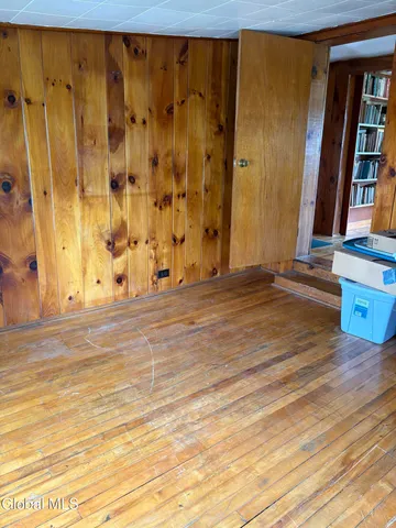 $350,000 | 10 Chestnut Hill Road, White Creek, NY 12057