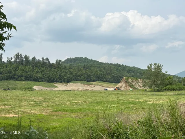 $350,000 | 10 Chestnut Hill Road, White Creek, NY 12057