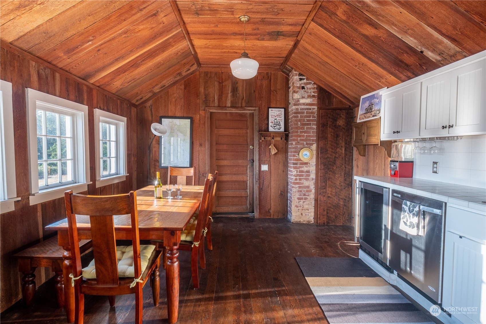 650 Zylstra Road Coupeville, WA 98239 - Photo 16 of 26 a dining room with furniture and window