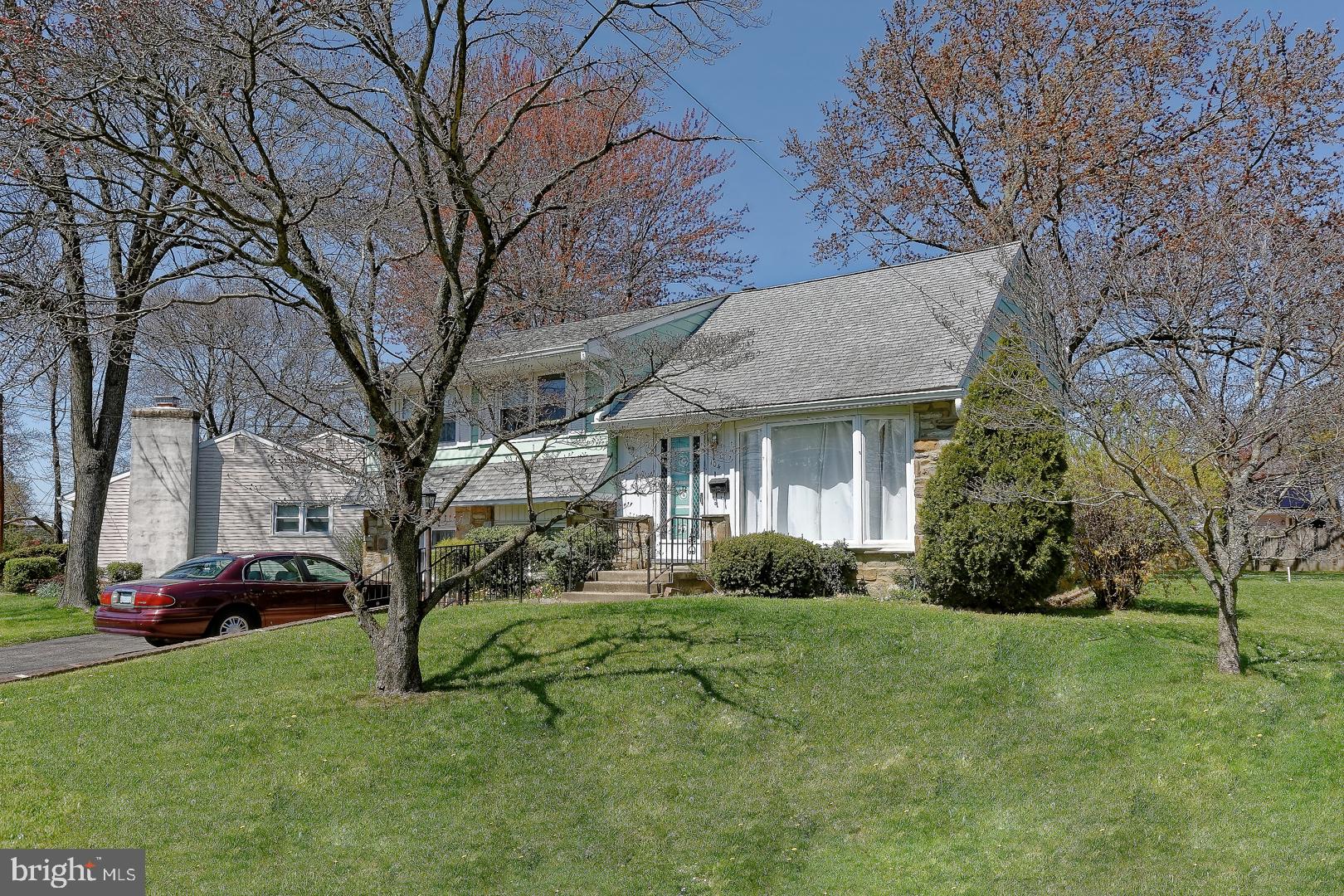 104 Pelham Road South Voorhees, NJ 08043 - Photo 2 of 25