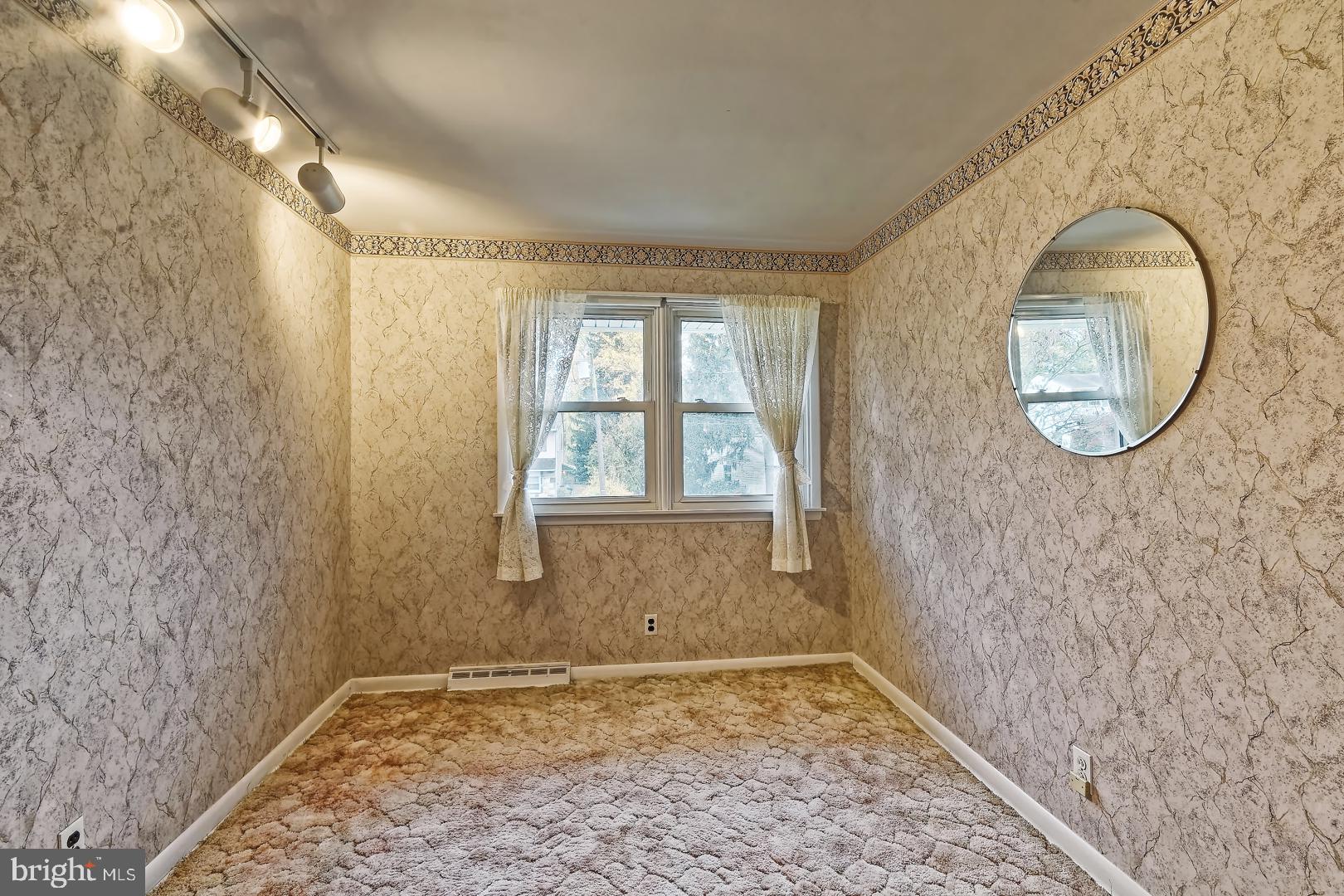 104 Pelham Road South Voorhees, NJ 08043 - Photo 16 of 25