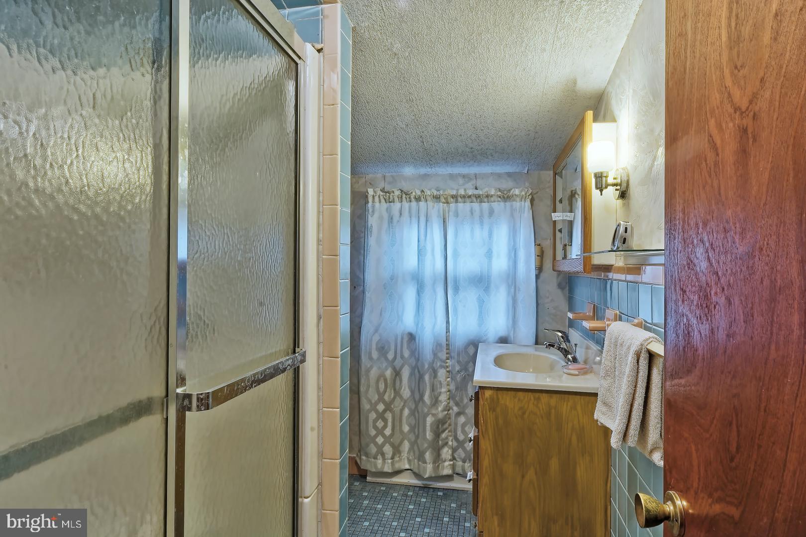 104 Pelham Road South Voorhees, NJ 08043 - Photo 20 of 25