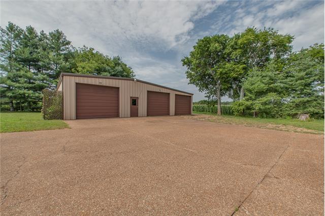 2445 Beasley Road Chapel Hill, TN 37034 - Photo 19 of 20 Gallery Image 19